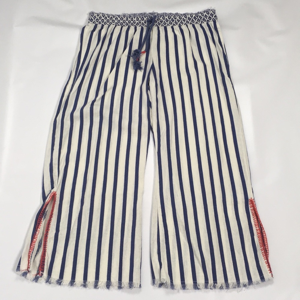 Stripped Crop Pants